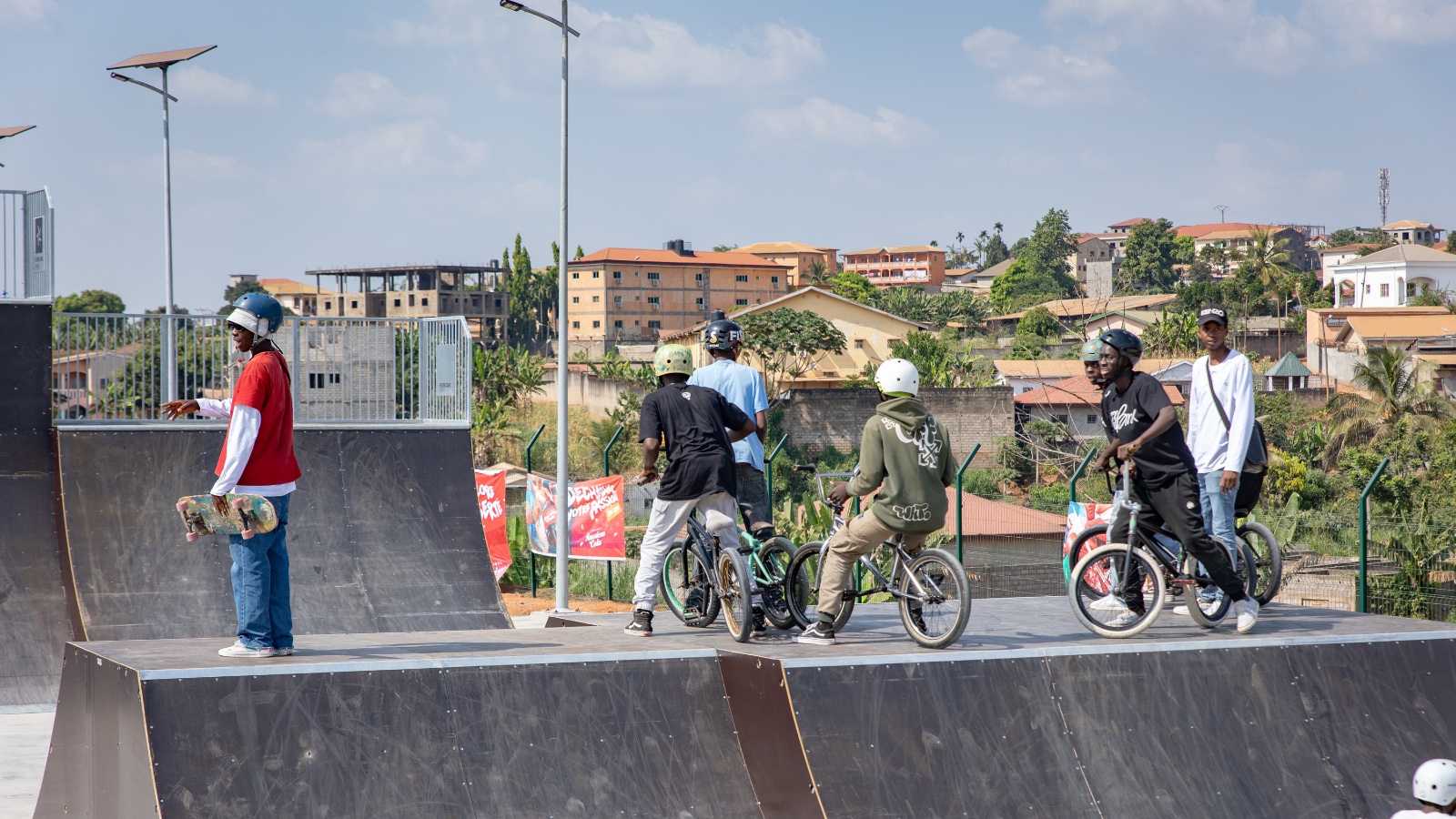  Inauguration du skatepark de Ngoulmekong 