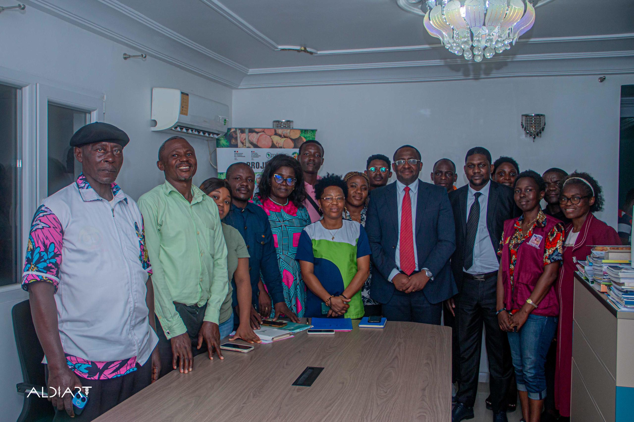 Visite officielle de l’APADIME par M. Hervé Nguenkam, Représentant résident de l’OIF au Cameroun : un élan de solidarité et de collaboration